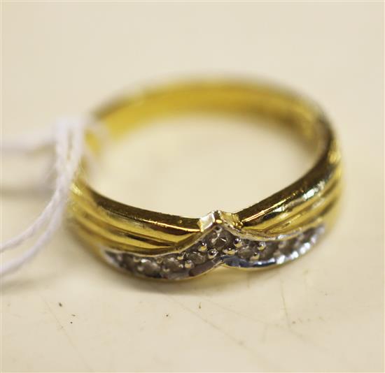 18ct gold and diamond dress ring(-)